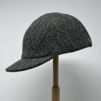 N°115_cap on hat rack_Le Panache Paris©