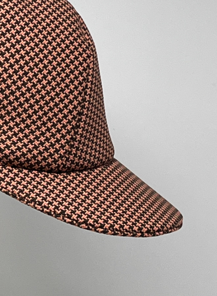 N°110_cap on hat rack_Le Panache Paris©